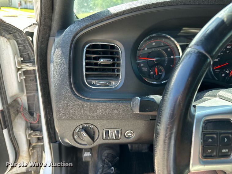 image for item MB9707 2013 Dodge Charger Police