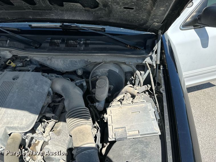 image for item MB9708 2010 Ford Crown Victoria Police Interceptor