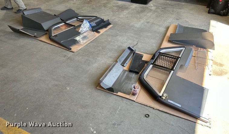 image for item MB9711 (2) transport cages