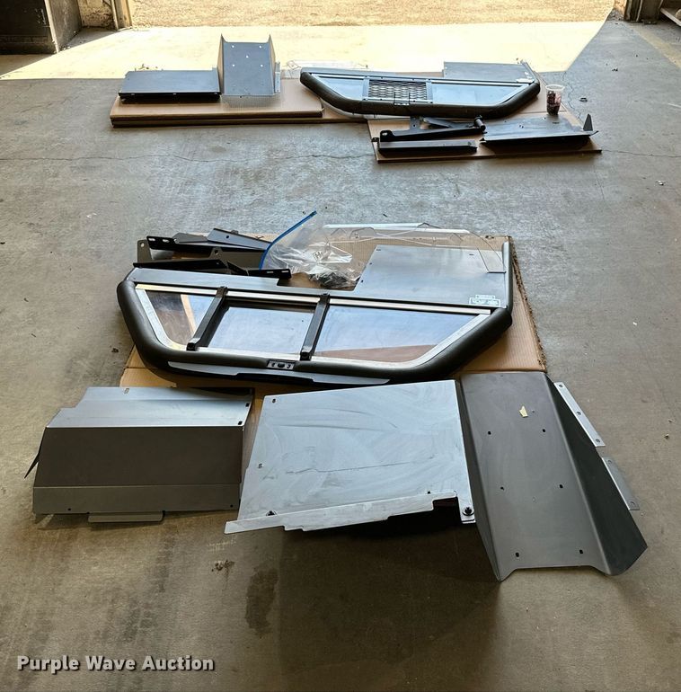 image for item MB9711 (2) transport cages