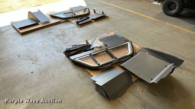 image for item MB9711 (2) transport cages