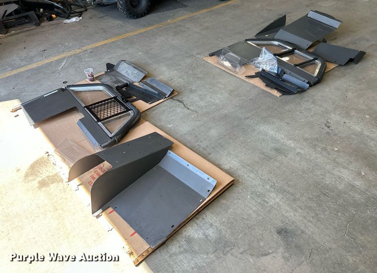 image for item MB9711 (2) transport cages