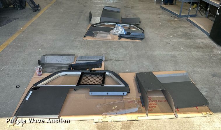 image for item MB9711 (2) transport cages