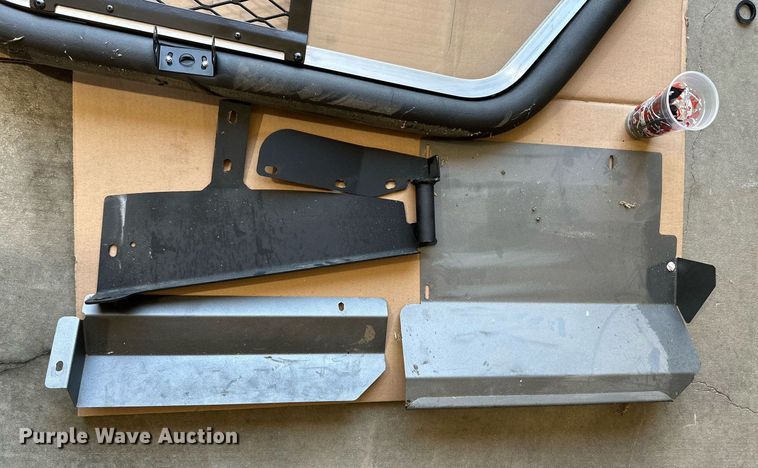 image for item MB9711 (2) transport cages