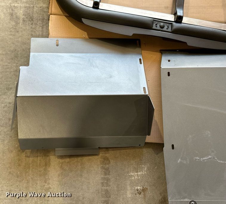 image for item MB9711 (2) transport cages