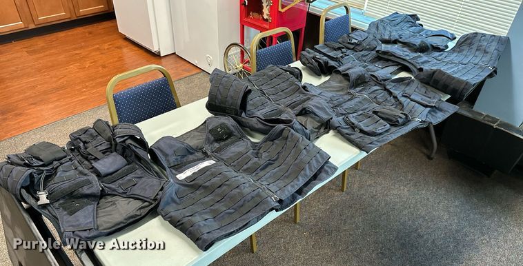 image for item MB9712 (7) Safari Land Oregon City armor carriers