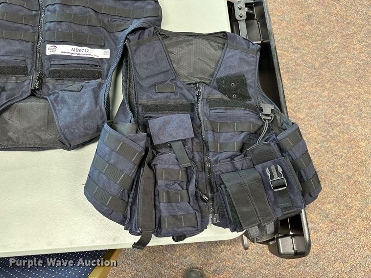 image for item MB9712 (7) Safari Land Oregon City armor carriers