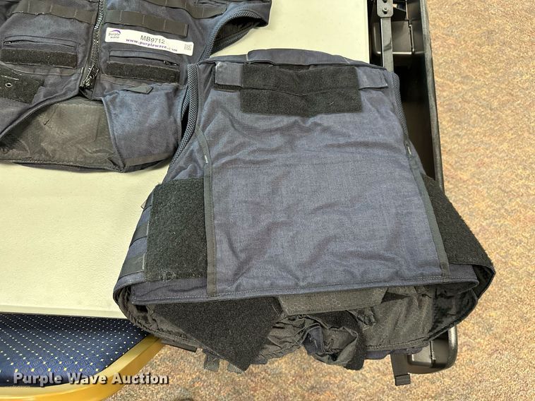 image for item MB9712 (7) Safari Land Oregon City armor carriers