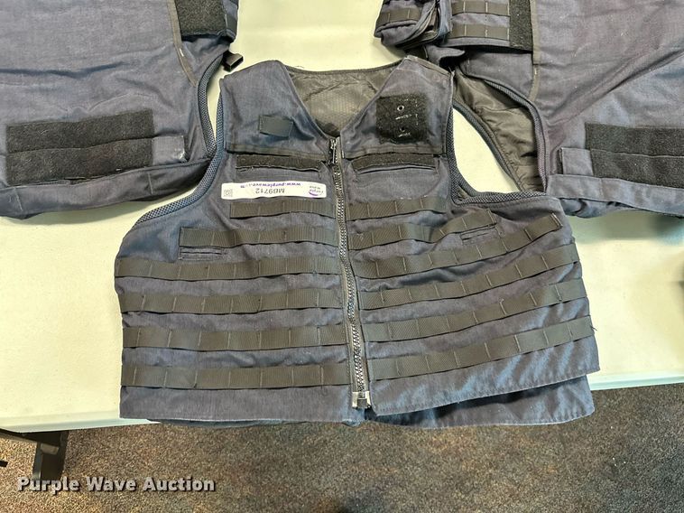 image for item MB9712 (7) Safari Land Oregon City armor carriers