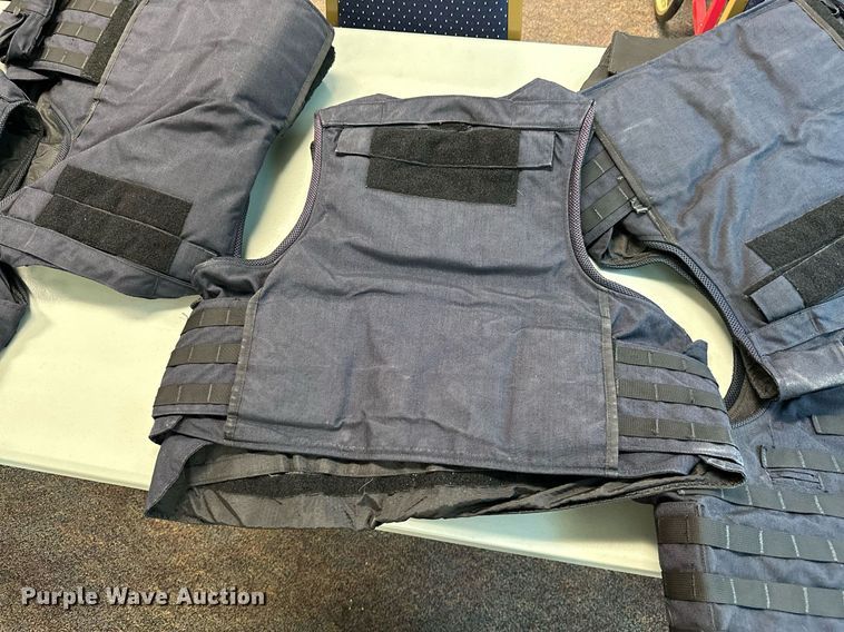 image for item MB9712 (7) Safari Land Oregon City armor carriers