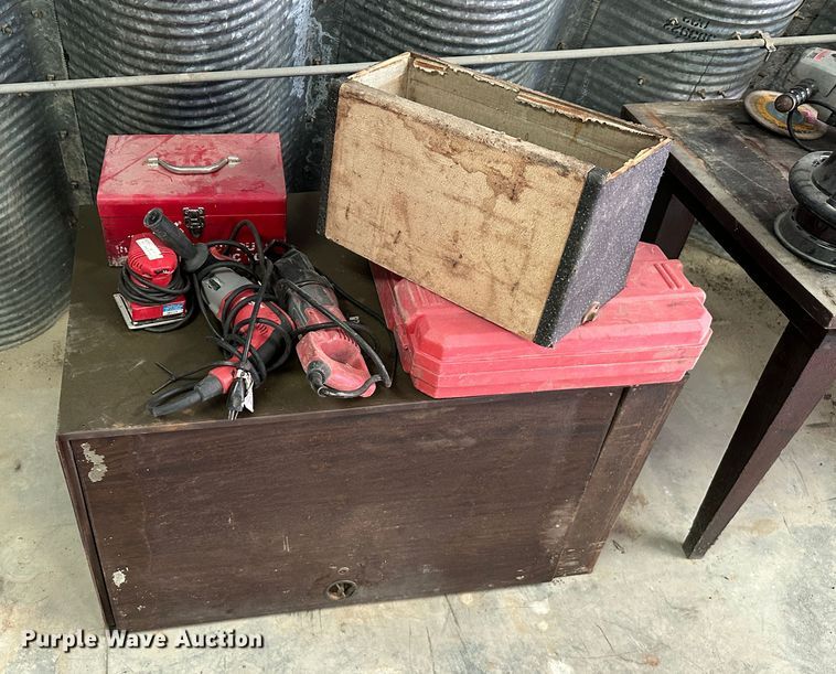 image for item MB9716 Tools