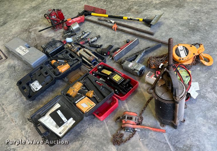 image for item MB9718 Tools