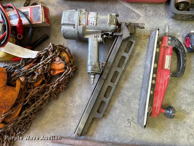 image for item MB9718 Tools