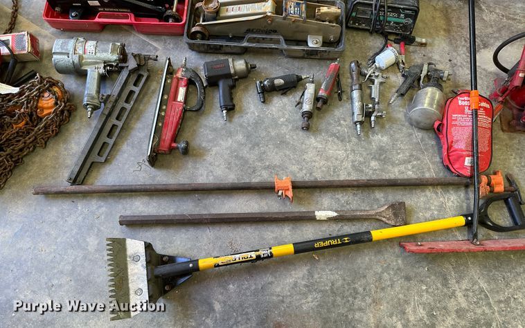 image for item MB9718 Tools