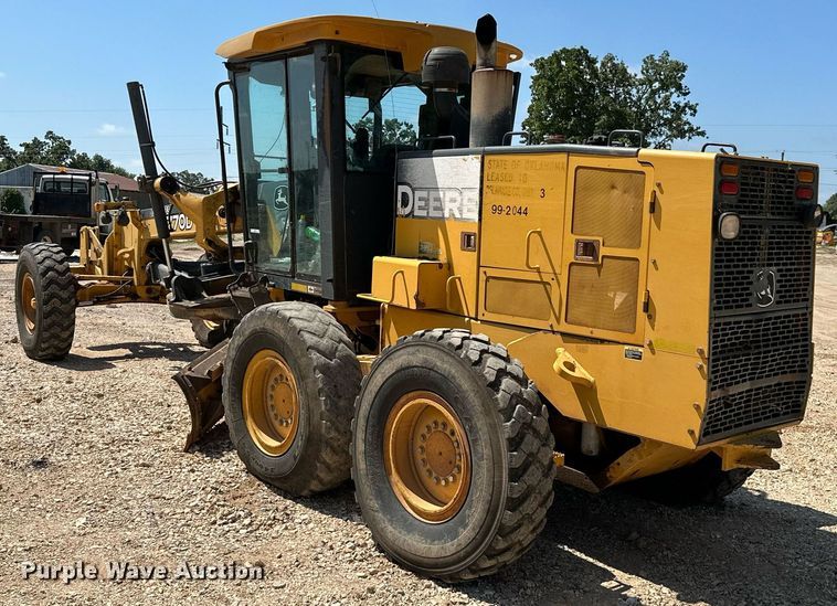 image for item MB9725 2007 John Deere 770D  motor grader