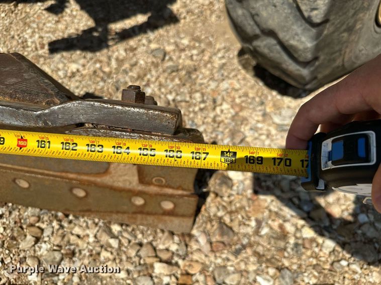 image for item MB9725 2007 John Deere 770D  motor grader