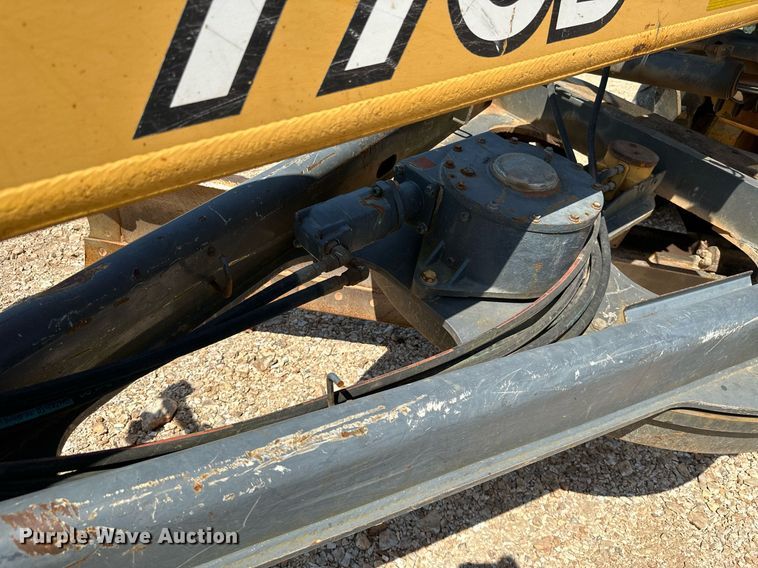 image for item MB9725 2007 John Deere 770D  motor grader