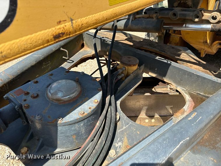 image for item MB9725 2007 John Deere 770D  motor grader