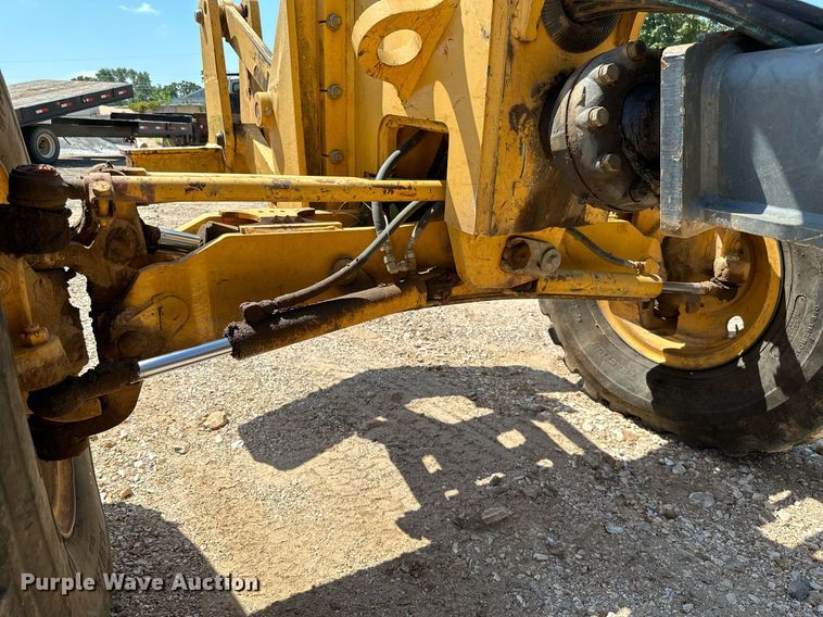 image for item MB9725 2007 John Deere 770D  motor grader