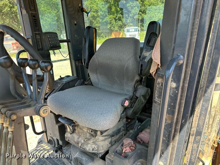 image for item MB9725 2007 John Deere 770D  motor grader