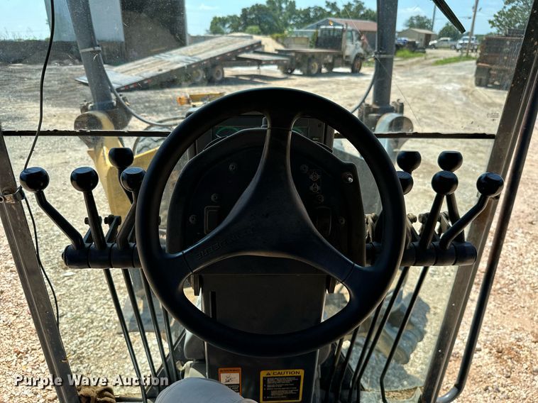 image for item MB9725 2007 John Deere 770D  motor grader