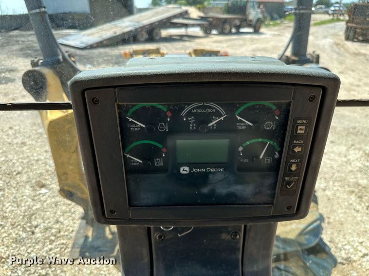 image for item MB9725 2007 John Deere 770D  motor grader