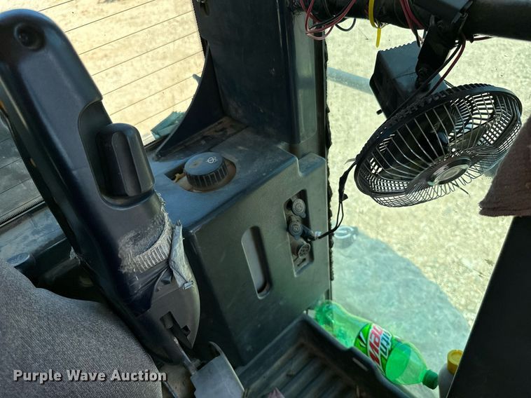 image for item MB9725 2007 John Deere 770D  motor grader