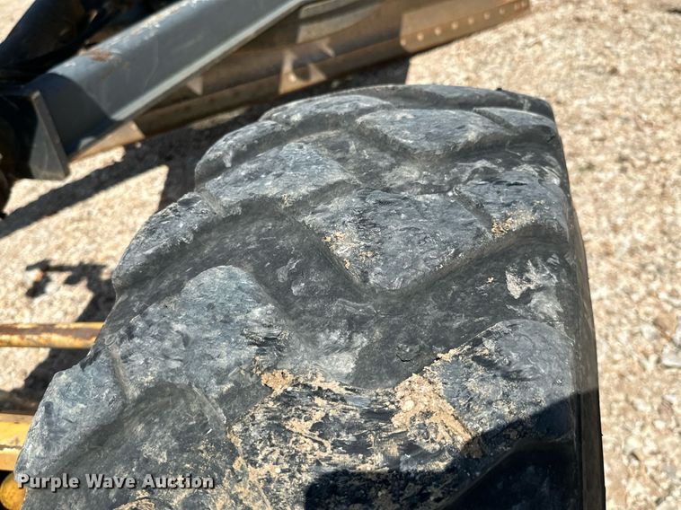 image for item MB9725 2007 John Deere 770D  motor grader