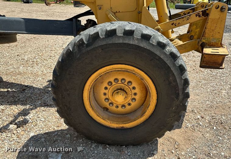 image for item MB9725 2007 John Deere 770D  motor grader