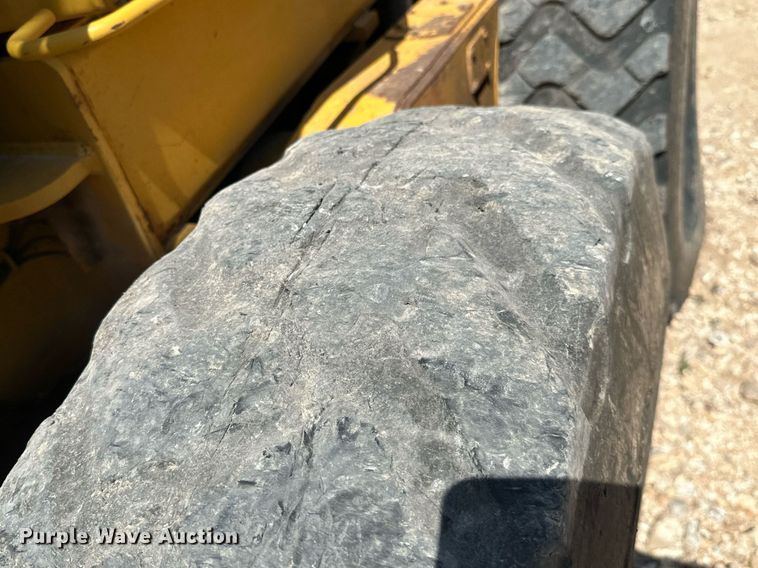 image for item MB9725 2007 John Deere 770D  motor grader