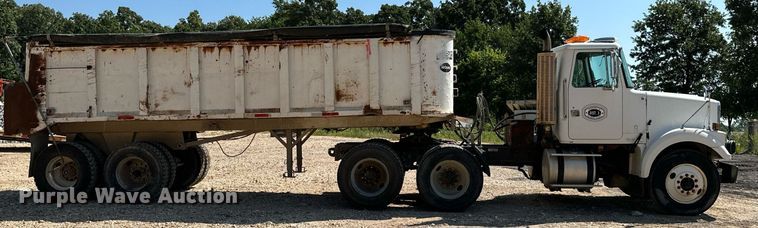 image for item MB9731 1992 White GMC WCM  semi truck