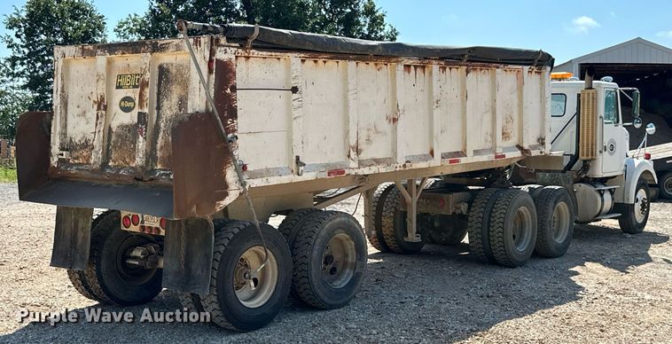 image for item MB9731 1992 White GMC WCM  semi truck