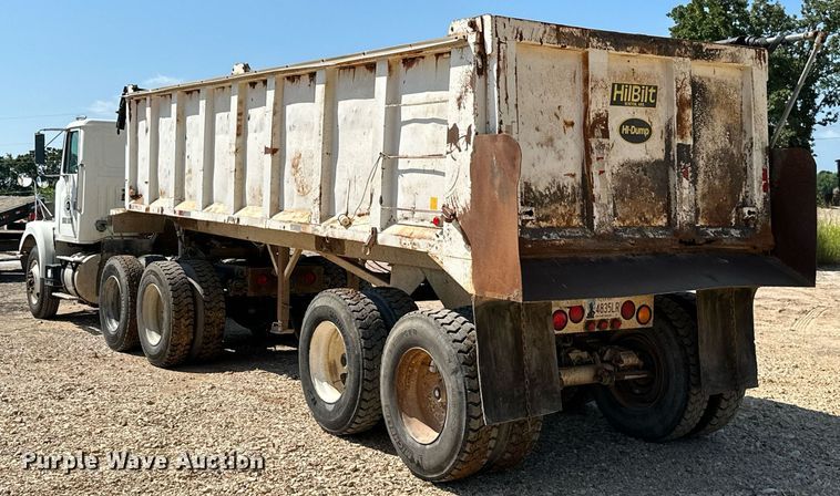 image for item MB9731 1992 White GMC WCM  semi truck
