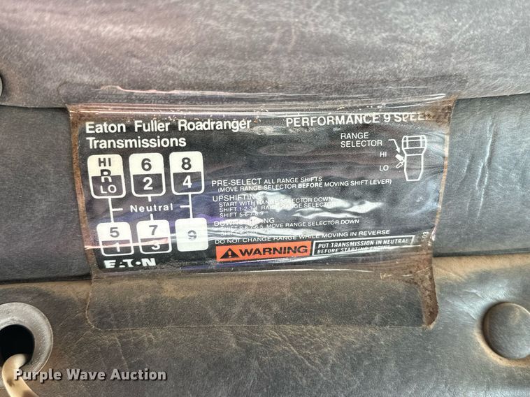 image for item MB9731 1992 White GMC WCM  semi truck