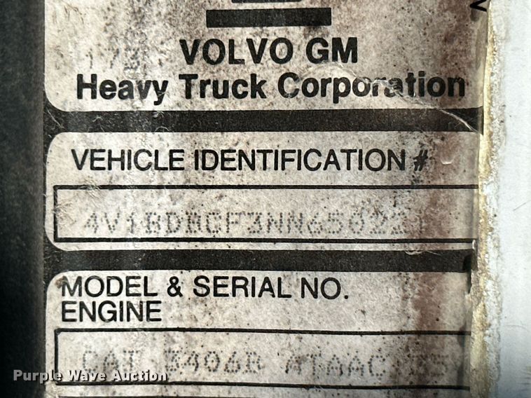 image for item MB9731 1992 White GMC WCM  semi truck