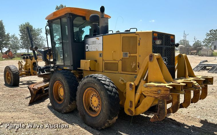 image for item MB9734 2009 John Deere 770D  motor grader