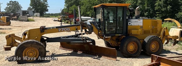 image for item MB9734 2009 John Deere 770D  motor grader