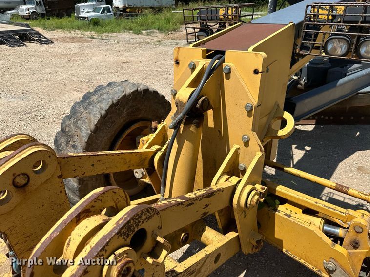 image for item MB9734 2009 John Deere 770D  motor grader