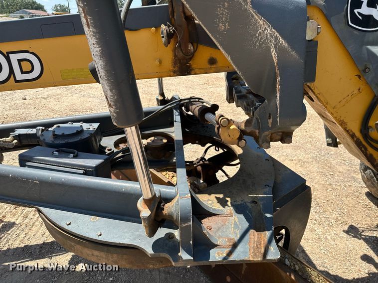 image for item MB9734 2009 John Deere 770D  motor grader