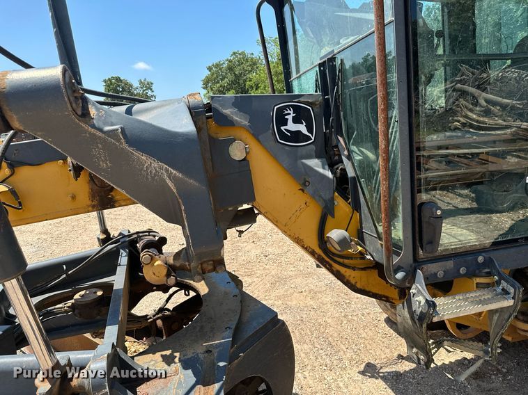 image for item MB9734 2009 John Deere 770D  motor grader