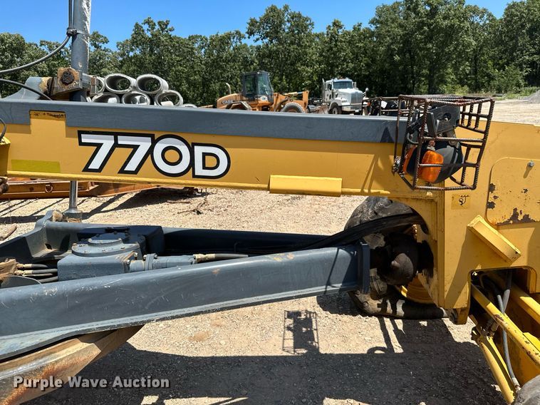 image for item MB9734 2009 John Deere 770D  motor grader