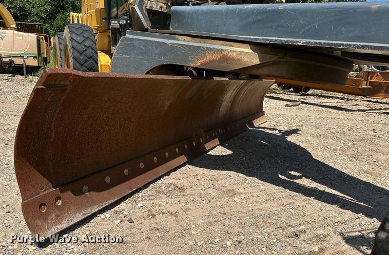 image for item MB9734 2009 John Deere 770D  motor grader