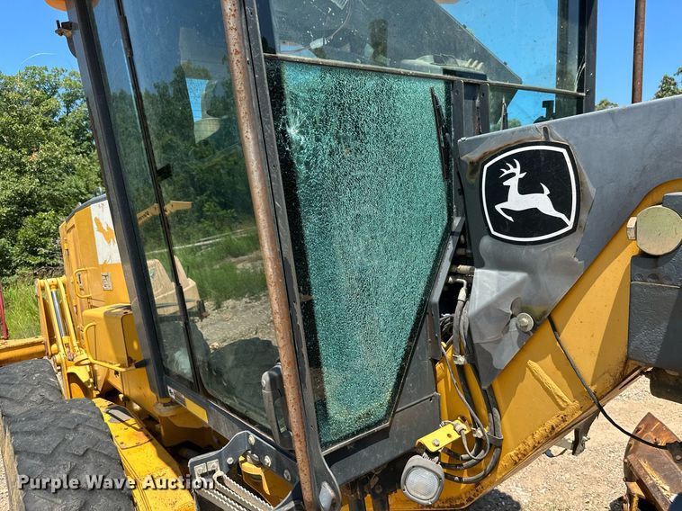 image for item MB9734 2009 John Deere 770D  motor grader