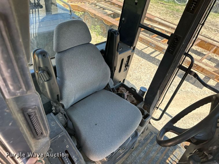 image for item MB9734 2009 John Deere 770D  motor grader