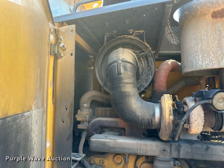 image for item MB9734 2009 John Deere 770D  motor grader