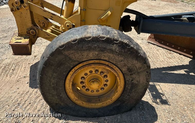 image for item MB9734 2009 John Deere 770D  motor grader