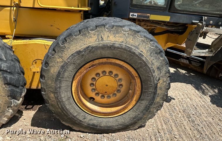 image for item MB9734 2009 John Deere 770D  motor grader