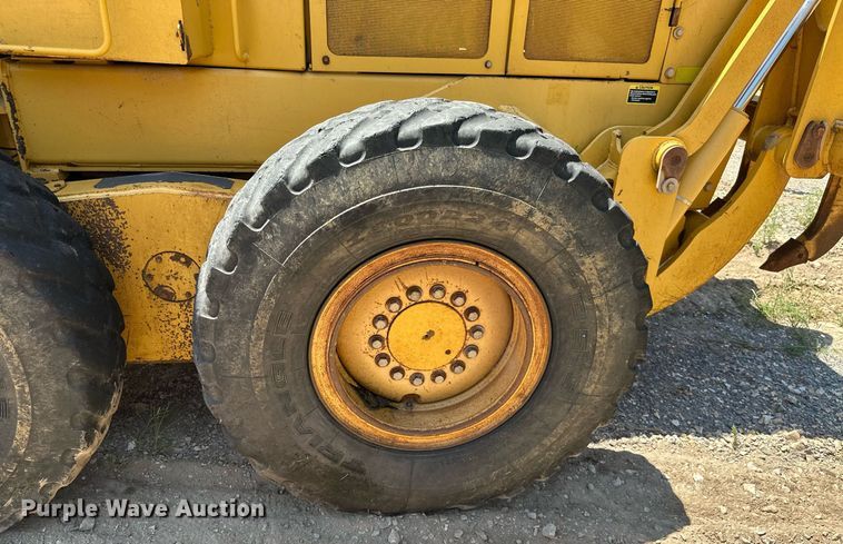 image for item MB9734 2009 John Deere 770D  motor grader