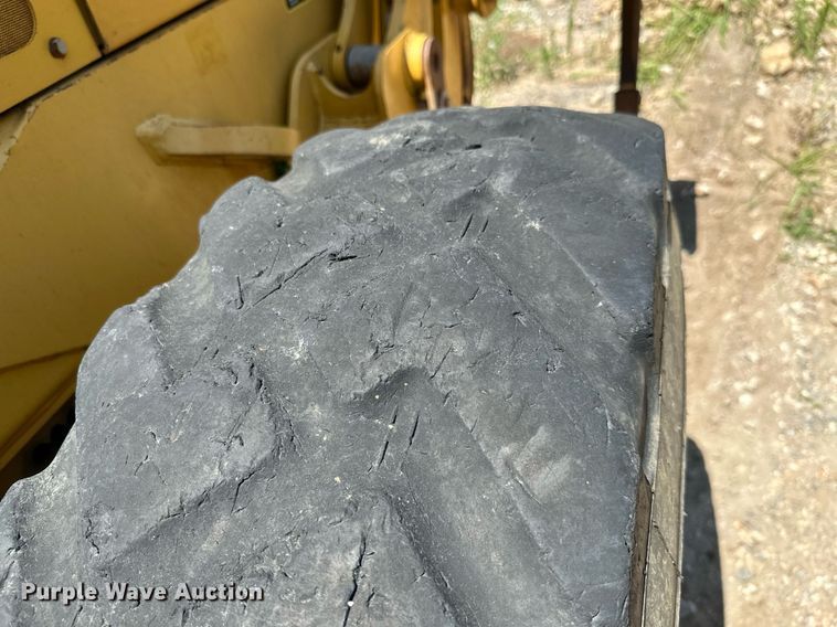 image for item MB9734 2009 John Deere 770D  motor grader