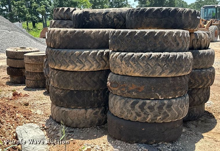 image for item MB9735 Wheels and tires